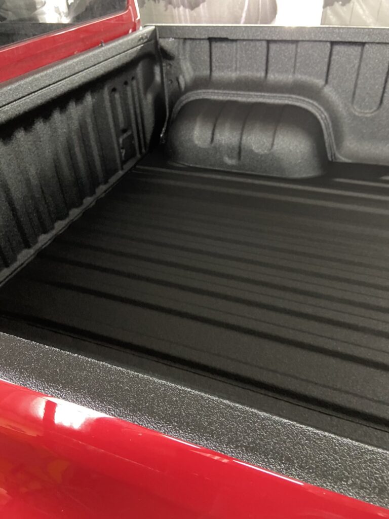 TOYOTA HILUX GR Sport. Захищений вантажний відсік