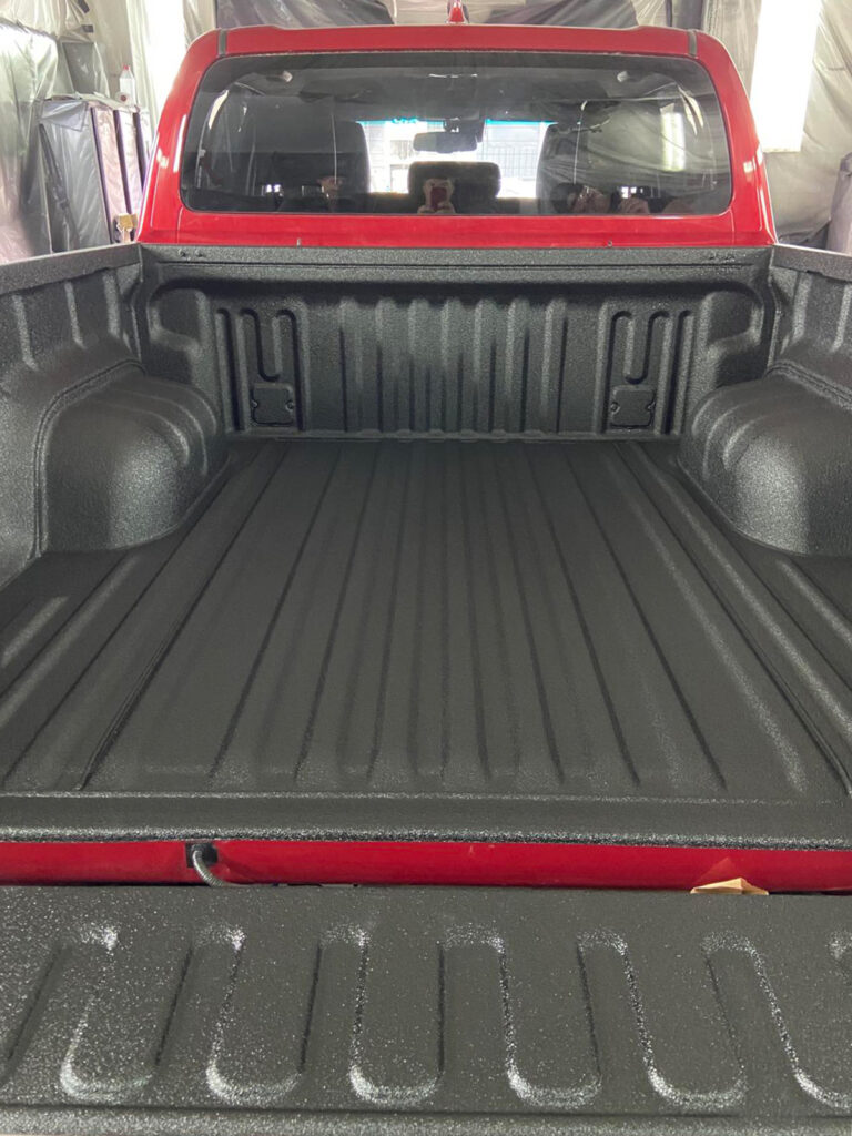 TOYOTA HILUX GR Sport. Захищений вантажний відсік