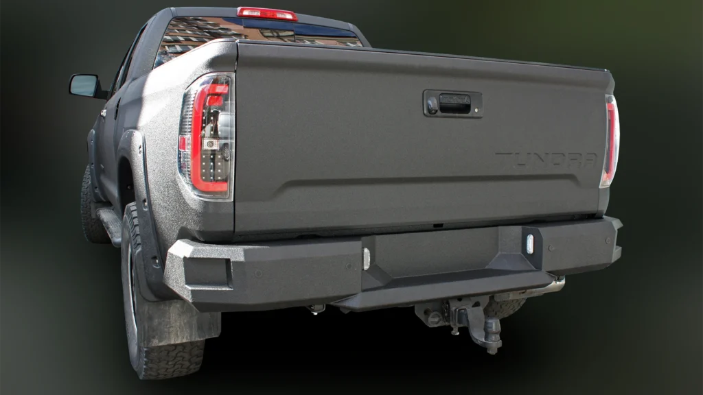 Toyota Tundra "Dark Knight" оброблена захисним покриттям Line-X XS-100