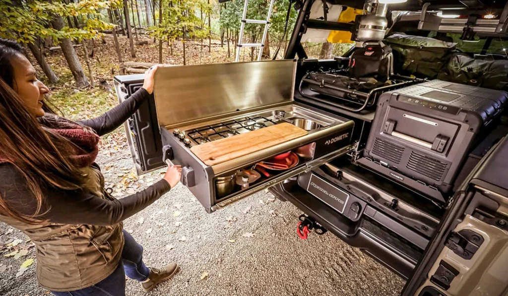 Задній відкидний борт ram-1500-rebel-otg