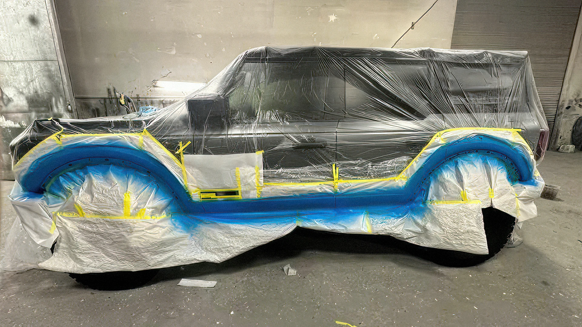 Ford Bronco частковий захист порогів та арок коліс покриттям Line-X
