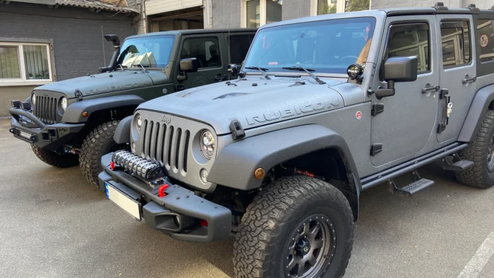 JEEP WRANGLER JK RUBICON захищені покриттям LINE-X в комбінації із захистом IMRON 700 від ультрафіолету