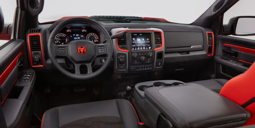 Кокпіт Macho Power Wagon Concept був представлений на SEMA 2016