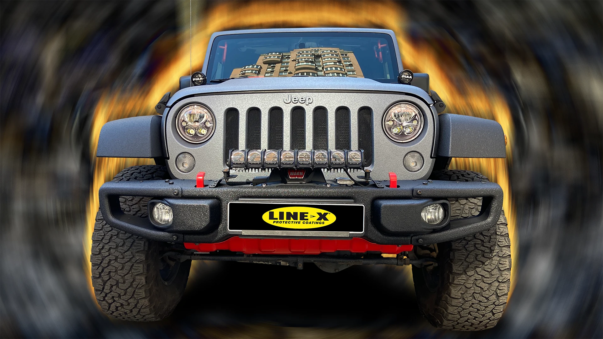 Jeep Wrangler JK. За кілька етапів повністю захищений покриттям Line-X з застосуванням захисту IMRON-700 від ультрафіолету