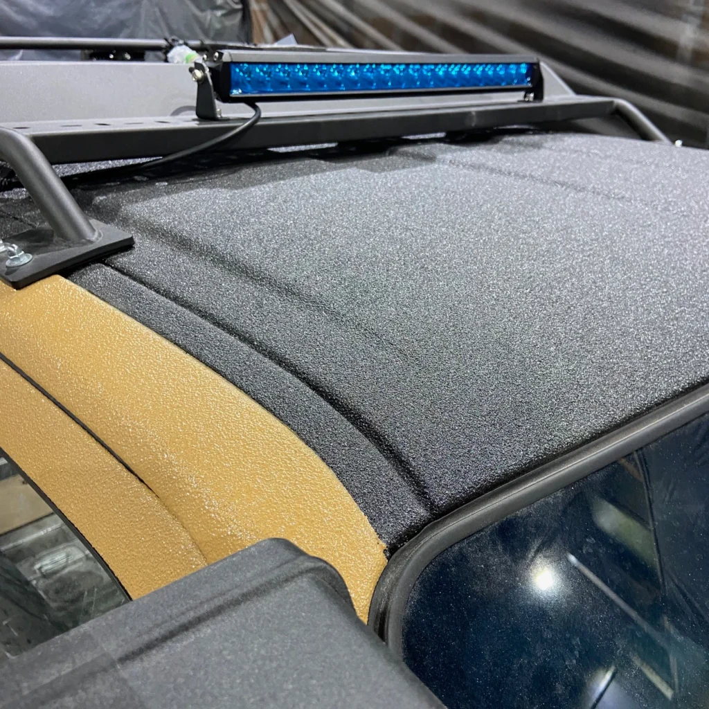 SUZUKI JIMNY. Двокольорове рішення при нанесенні захисного покриття Line-X